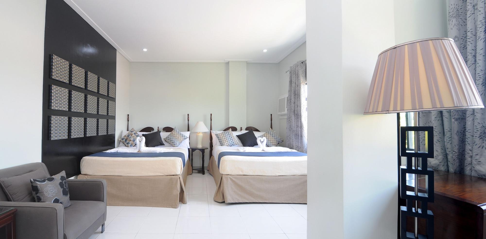 717 Cesar Place Hotel Tagbilaran Extérieur photo