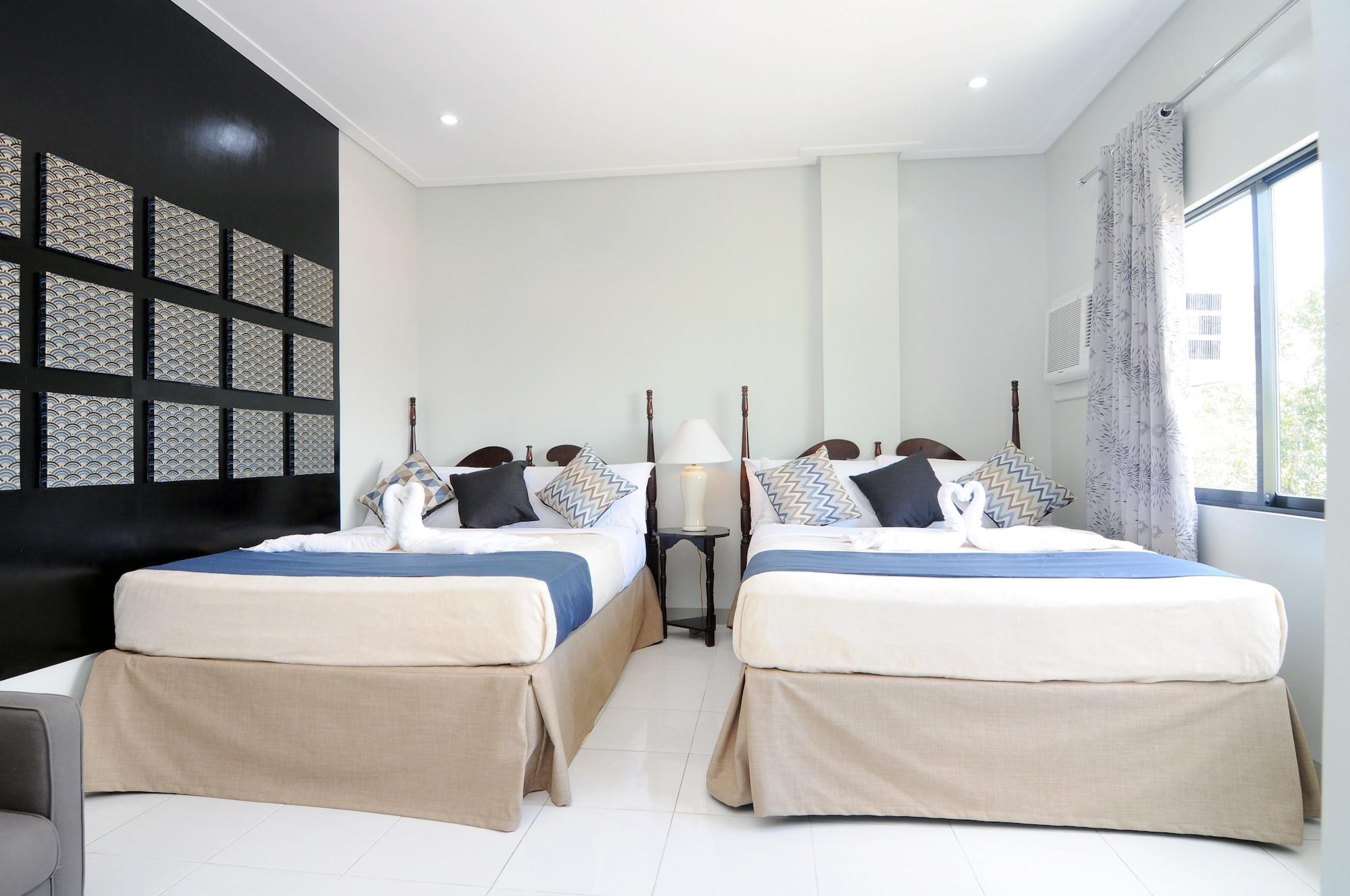 717 Cesar Place Hotel Tagbilaran Extérieur photo